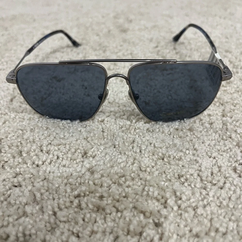 Tom Ford Silver Frame Aviator Sunglasses with Dark Gray Lenses
